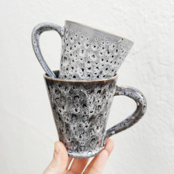 Set of two mugs - 10.5cm.